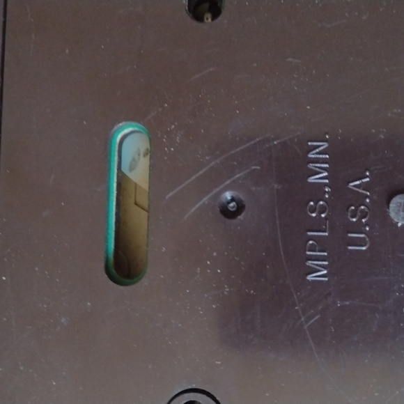 Honeywell Thermostat - Picture 2 of 2